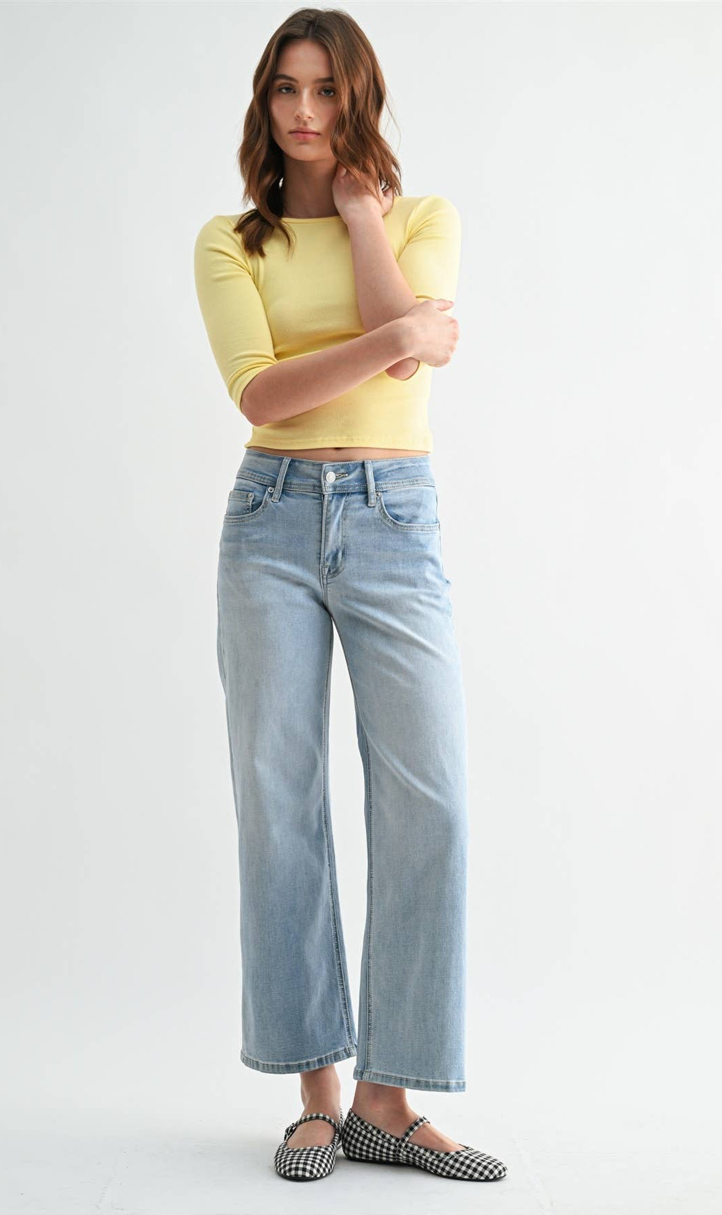 Mid-Rise Wide Leg Ankle Jeans