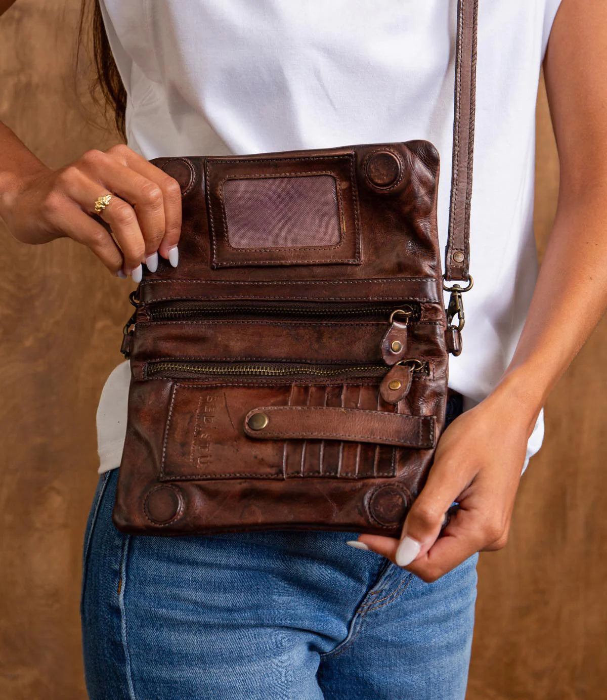 Cadence EM Crossbody